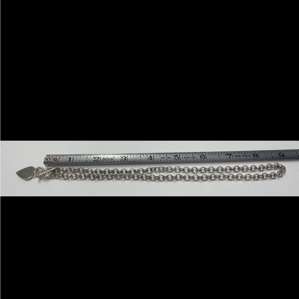 Elegant Silver Heart Pendant Necklace - Picture 5 of 6